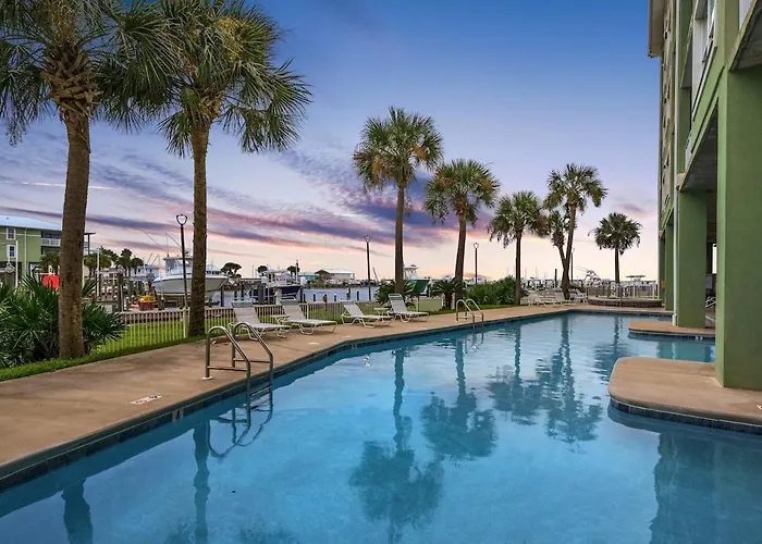 Holiday home Hooked Bliss Bay Views Boat Slip Access *